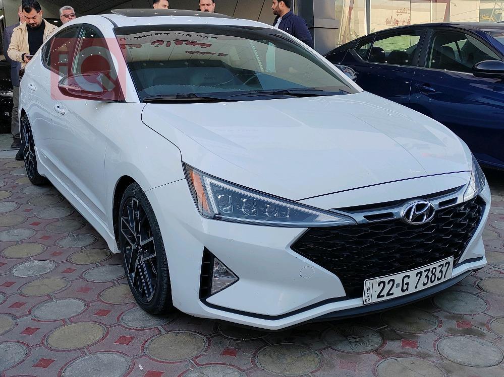 هیوندای ئەلەنترا